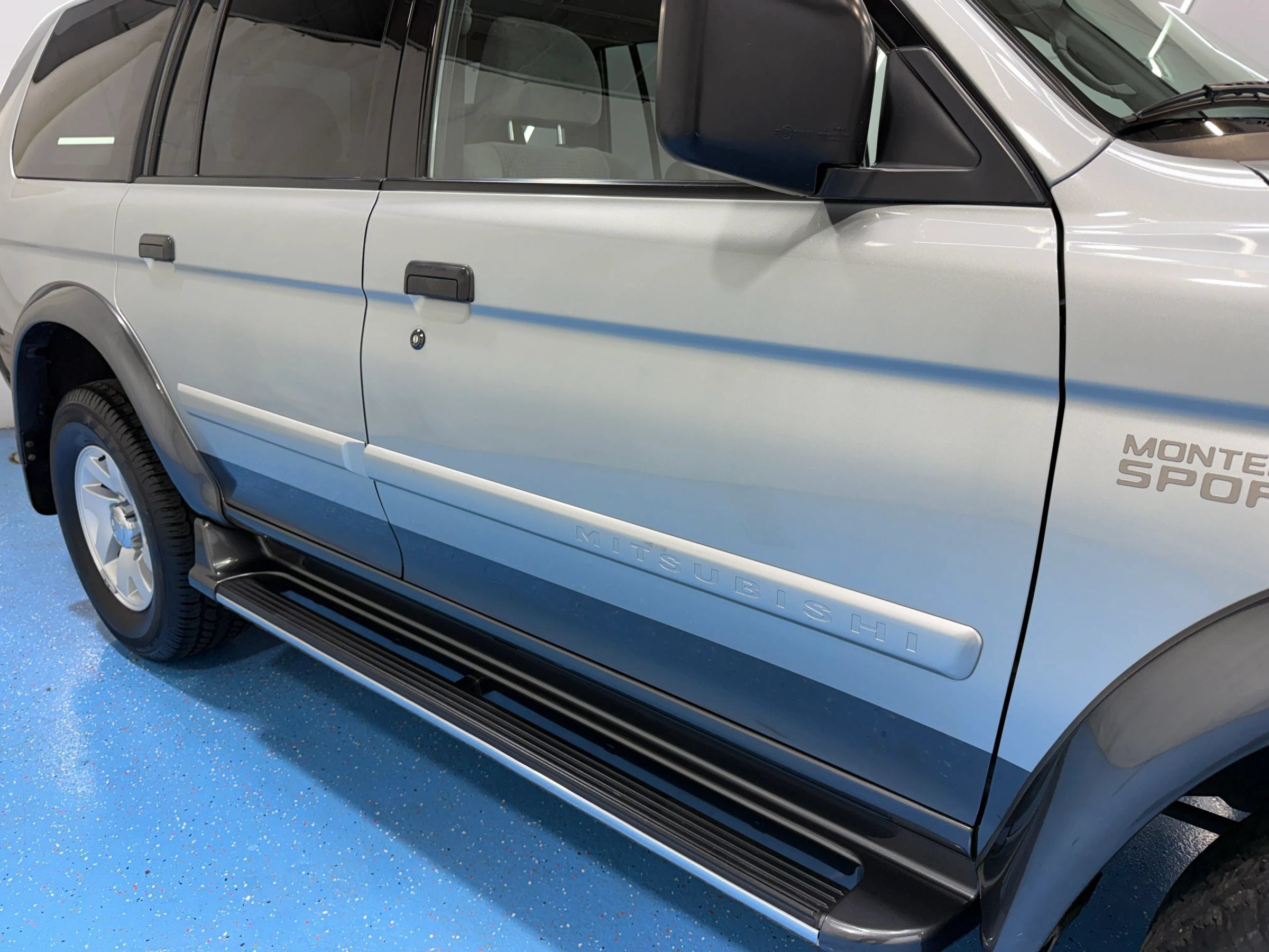 Used 2000 Mitsubishi Montero Sport XLS AWD/4WD image 14