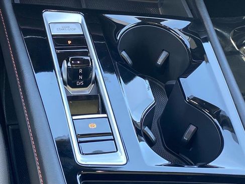 Certified 2024 Volkswagen Atlas Peak Edition SE image 9