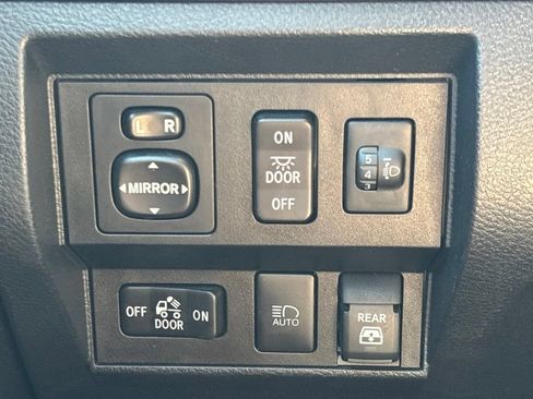 Used 2019 Toyota Tundra Limited RWD image 24