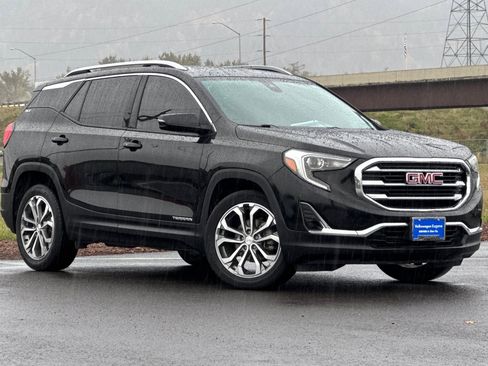 Used 2020 GMC Terrain SLT image 1