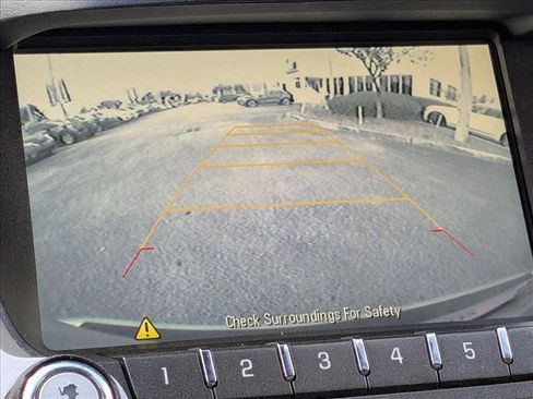 Used 2017 GMC Terrain SLE image 12