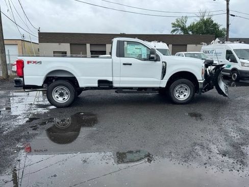 New 2026 Ford F350 XL w/ FX4 Off-Road Package AWD/4WD image 2