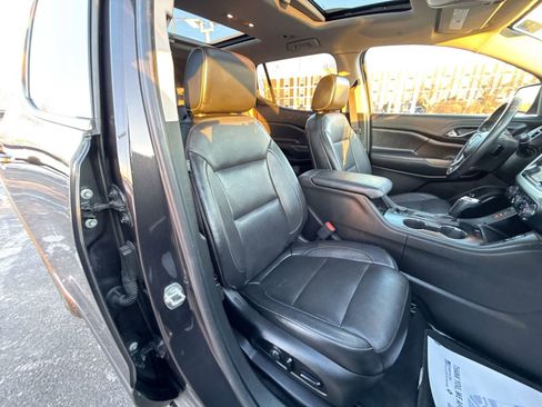 Used 2019 GMC Acadia SLT image 27