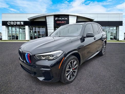 Used 2022 BMW X5 xDrive40i w/ M Sport Package image 1