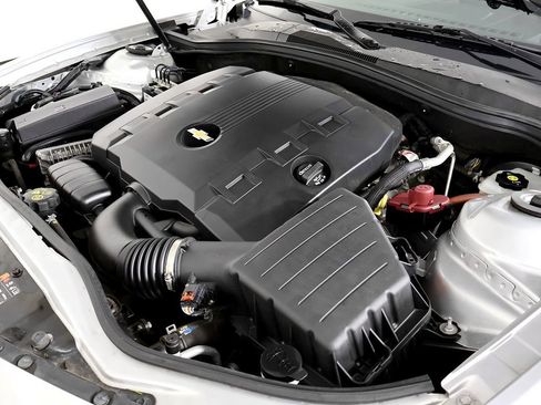 Used 2014 Chevrolet Camaro LT image 53