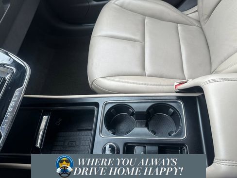 Certified 2023 Lincoln Corsair FWD w/ Equipment Group 101A image 19