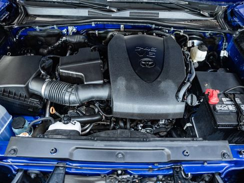 Used 2022 Toyota Tacoma TRD Sport image 26