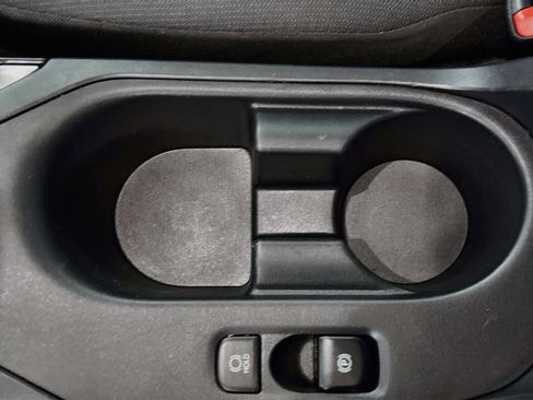 Used 2025 Toyota Corolla LE FWD image 15
