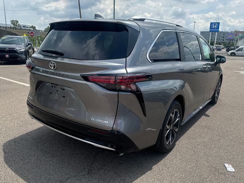 New 2026 Toyota Sienna Platinum AWD/4WD image 7