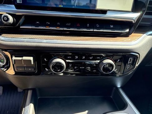 New 2026 Chevrolet Silverado 1500 RST w/ Safety Package AWD/4WD image 13