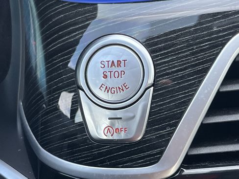 Used 2020 BMW 740i w/ M Sport Package image 10