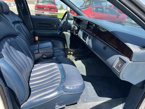 Used 1991 Buick Roadmaster Estate RWD image 18