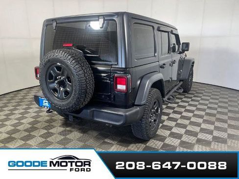 Used 2018 Jeep Wrangler Unlimited Sport AWD/4WD image 7