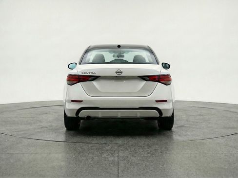 Used 2025 Nissan Sentra SV image 7