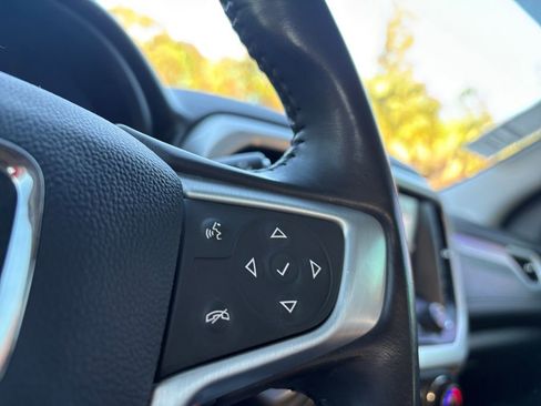 Used 2019 GMC Acadia SLT image 17