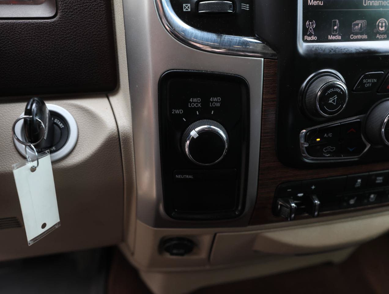 Used 2016 RAM 3500 Laramie w/ Cold Weather Group AWD/4WD image 21