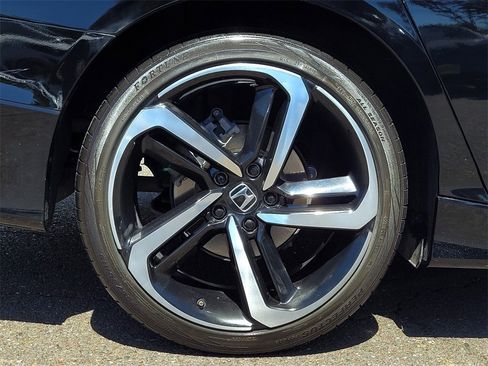 Used 2022 Honda Accord Sport image 10