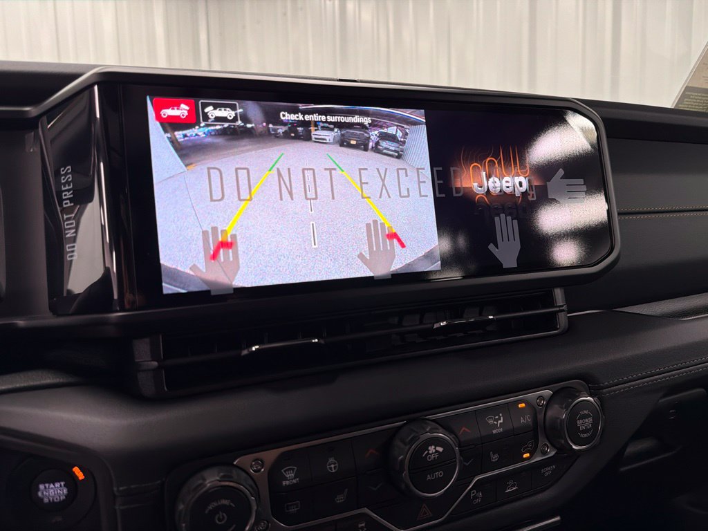 New 2026 Jeep Wrangler Unlimited Sahara AWD/4WD image 21