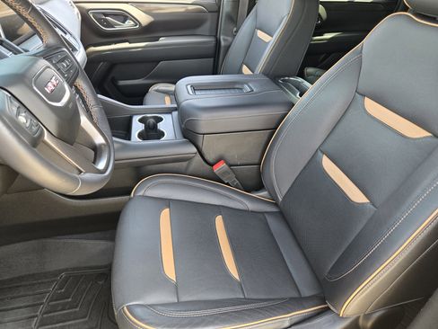 Used 2023 GMC Yukon XL AT4 w/ AT4 Premium Package image 18