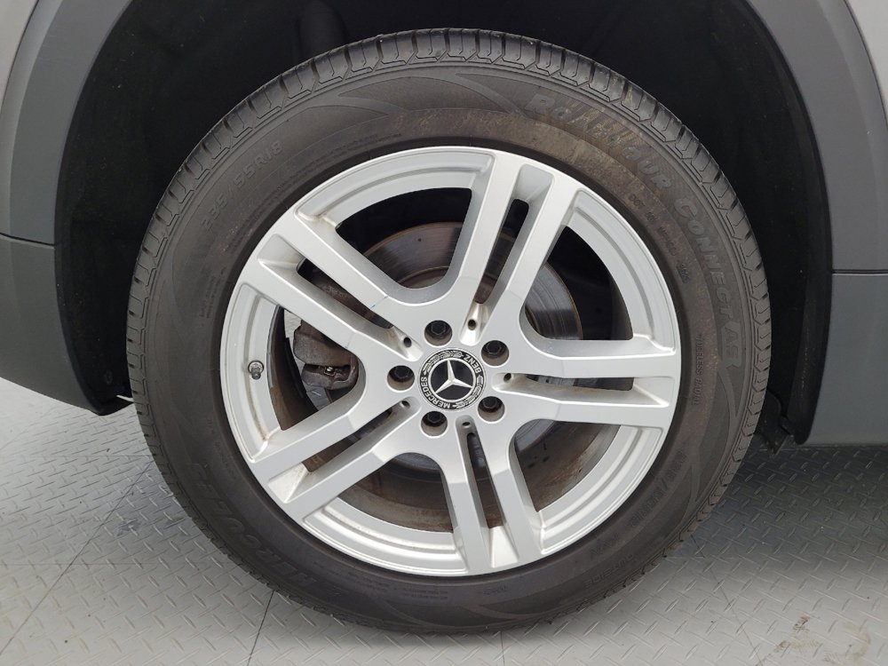 Used 2020 Mercedes-Benz GLB 250 4MATIC w/ Premium Package image 31