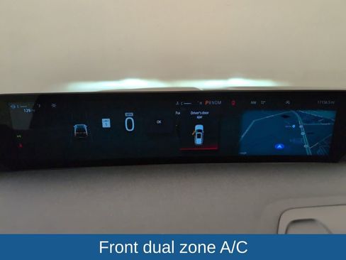 Used 2025 Ford Expedition Active image 29