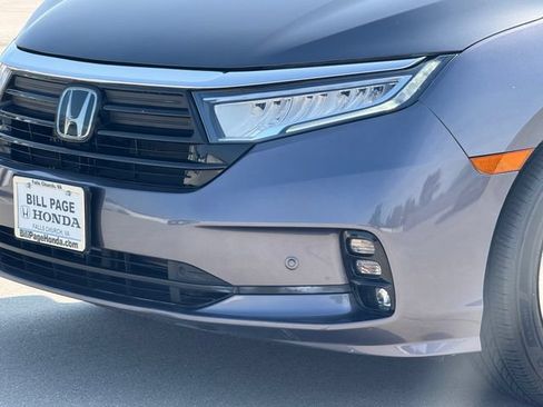 Used 2023 Honda Odyssey Touring image 3