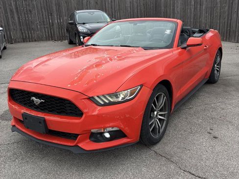 Used 2016 Ford Mustang Premium image 2