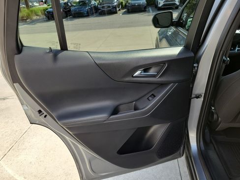 Used 2026 Chevrolet Equinox LT FWD image 28
