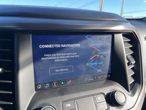 Used 2023 GMC Acadia AT4 w/ Preferred Package image 13