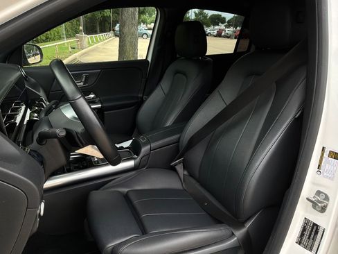 Used 2025 Mercedes-Benz GLA 250 image 10