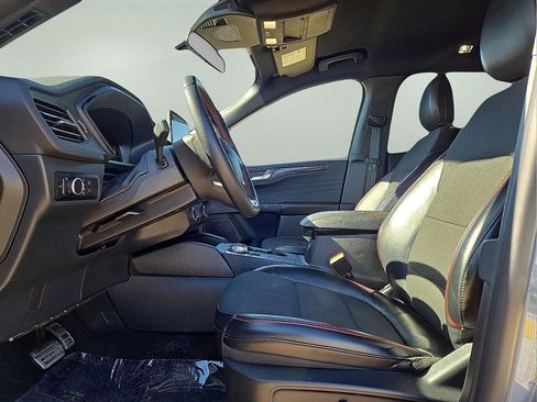 Used 2024 Ford Escape ST-Line image 23