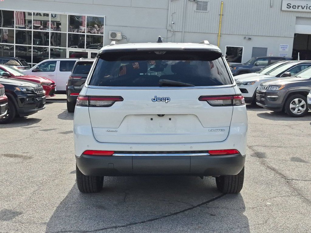 Used 2023 Jeep Grand Cherokee L Limited w/ Luxury Tech Group II AWD/4WD image 6