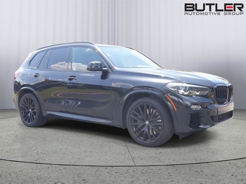 Used 2021 BMW X5 M50i w/ Premium Package AWD/4WD image 9
