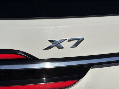Used 2023 BMW X7 xDrive40i image 30