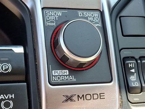 Used 2022 Subaru Forester Limited w/ Popular Package #3 AWD/4WD image 25