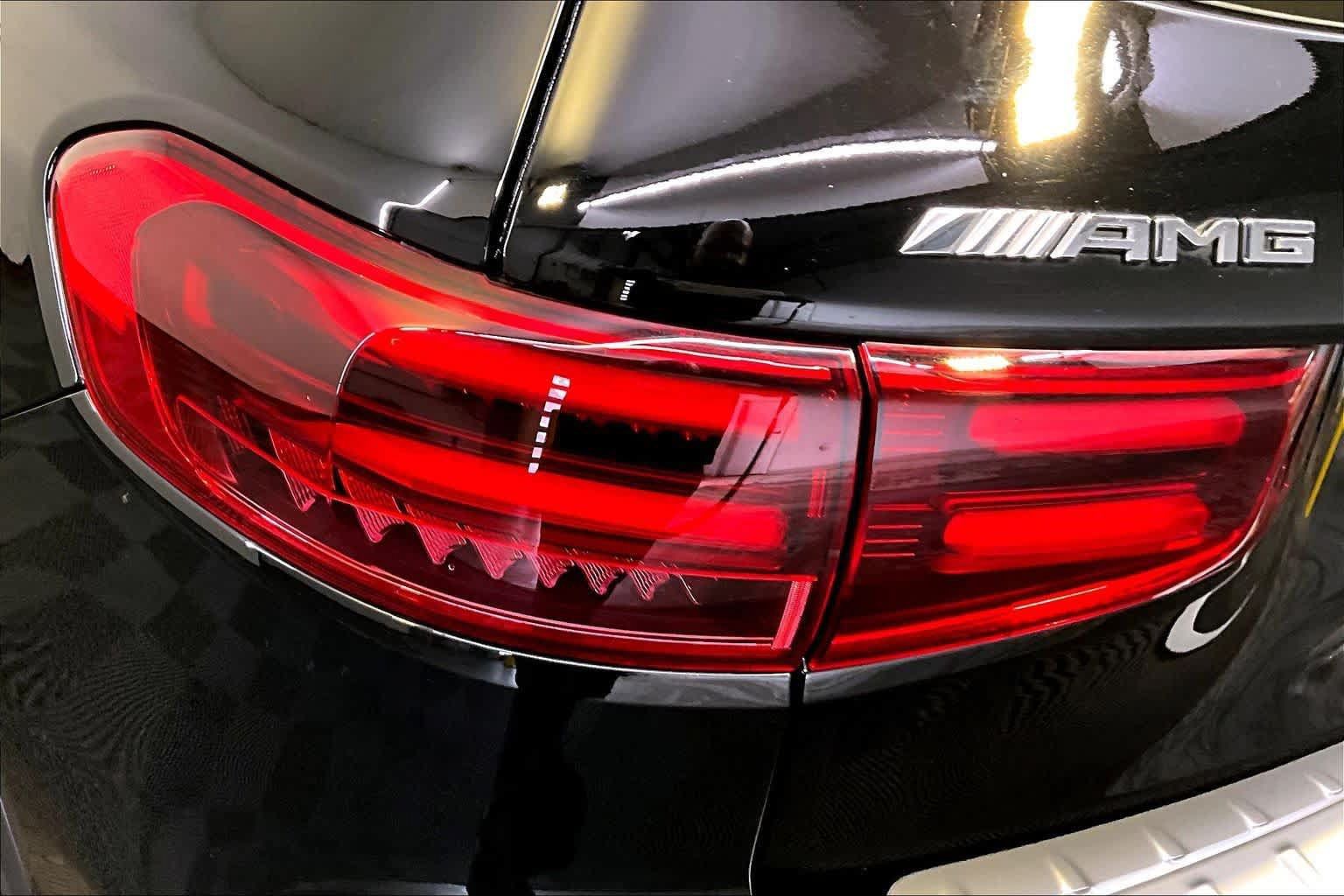 Certified 2025 Mercedes-Benz GLB 35 AMG 4MATIC image 28