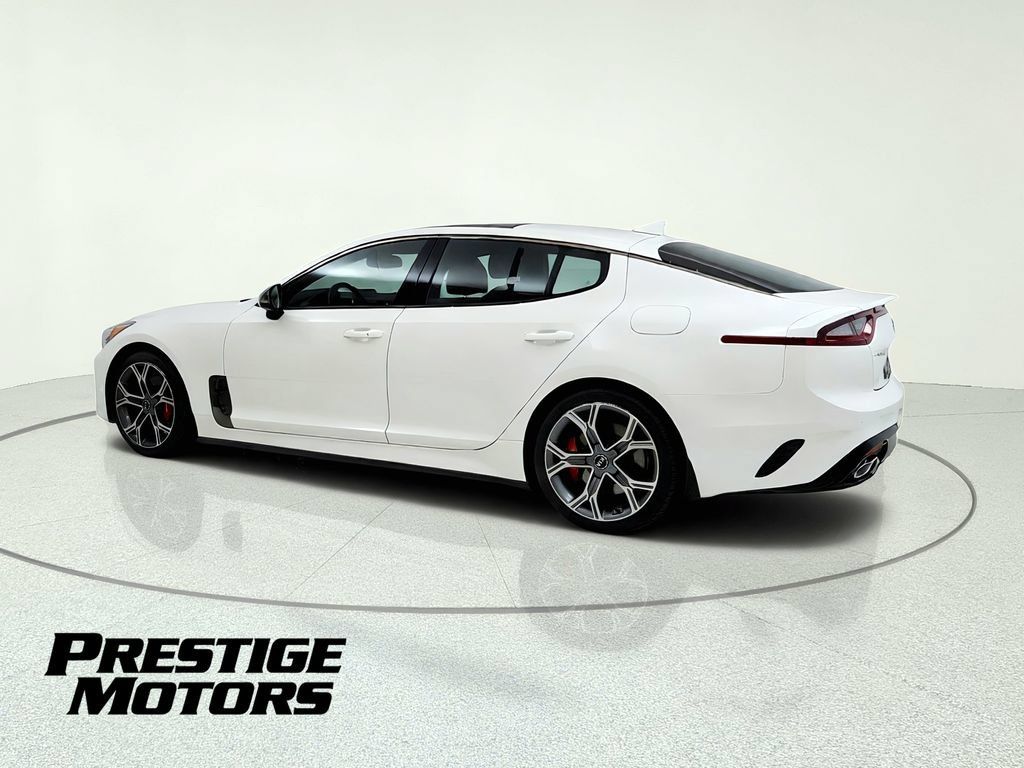 Used 2021 Kia Stinger GT2 image 5