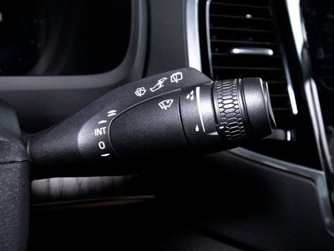 Certified 2023 Volvo XC90 B6 Ultimate w/ Protection Package Premier image 19