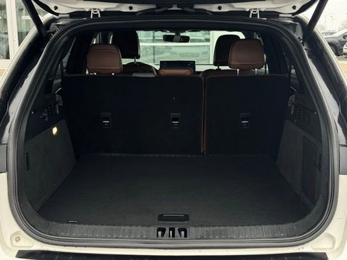 Certified 2023 Lincoln Nautilus Reserve image 10