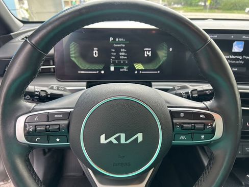 Used 2025 Kia K5 GT-Line AWD/4WD image 10