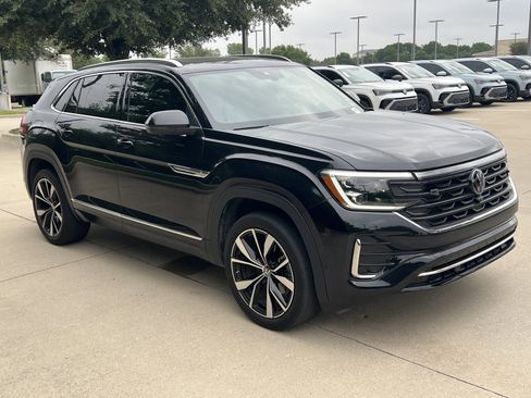 Certified 2024 Volkswagen Atlas Cross Sport SEL Premium R-Line AWD/4WD image 2