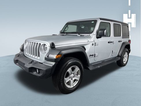 Used 2023 Jeep Wrangler Sport S image 3