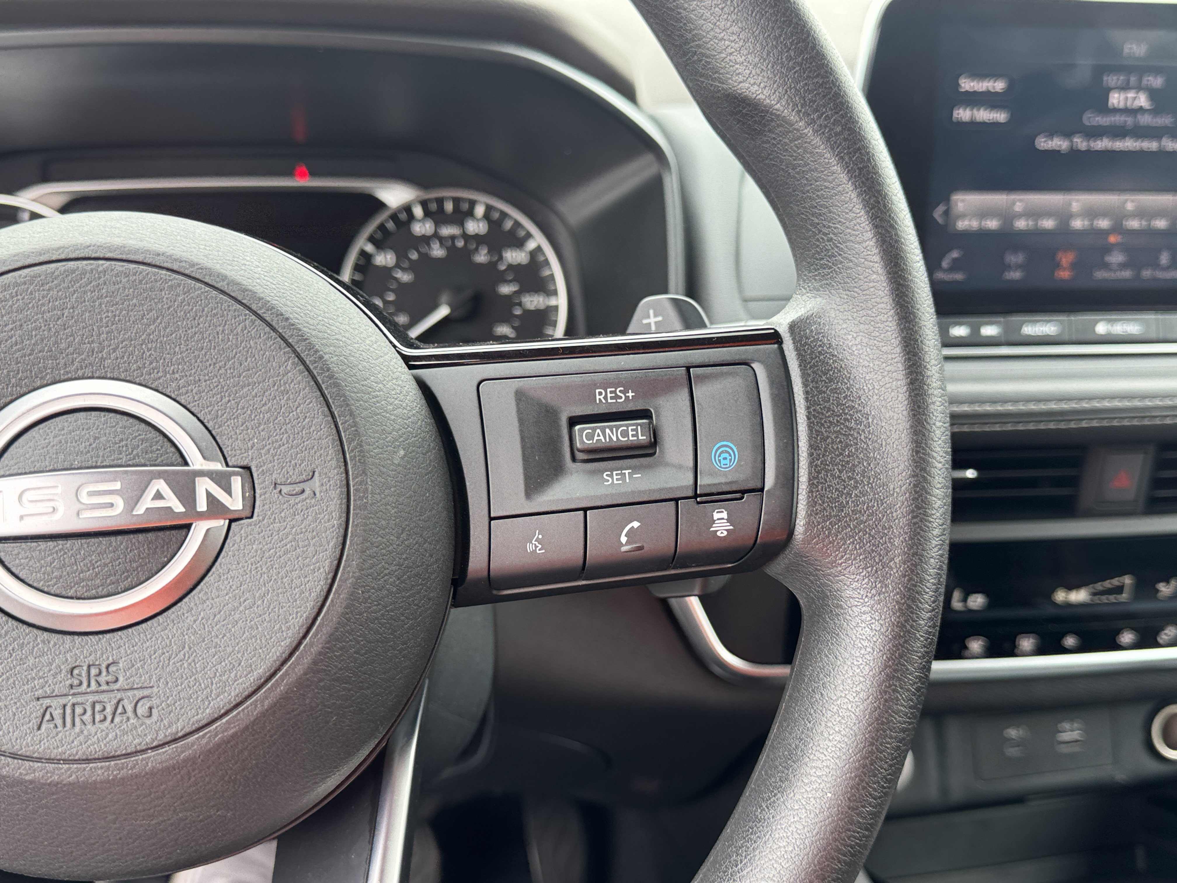 Used 2023 Nissan Rogue SV AWD/4WD image 20