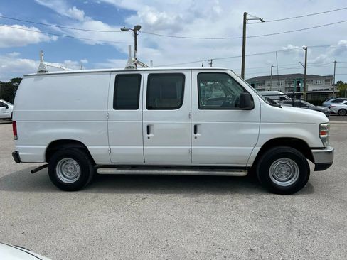 Used 2013 Ford E-250 and Econoline 250 w/ PWR Group image 4
