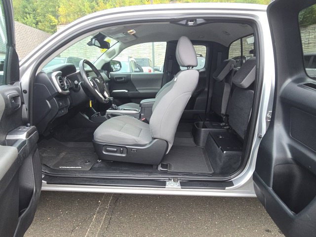 Used 2021 Toyota Tacoma SR5 AWD/4WD image 37
