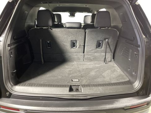 Used 2026 Chevrolet Traverse LT w/ Driver Confidence Package FWD image 10