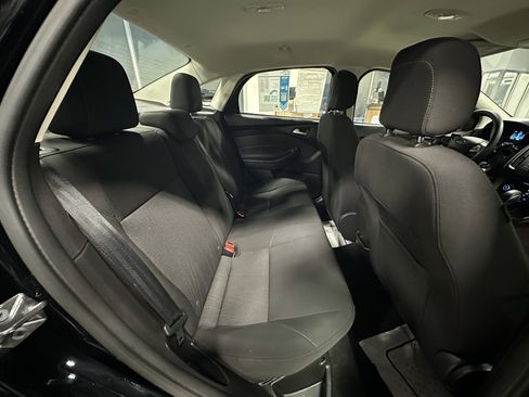 Used 2018 Ford Focus SE image 19