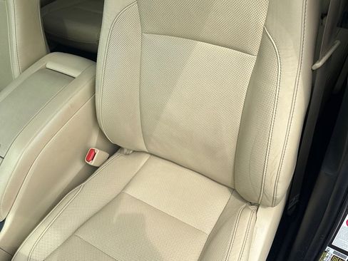 Used 2019 Toyota Highlander Limited image 27