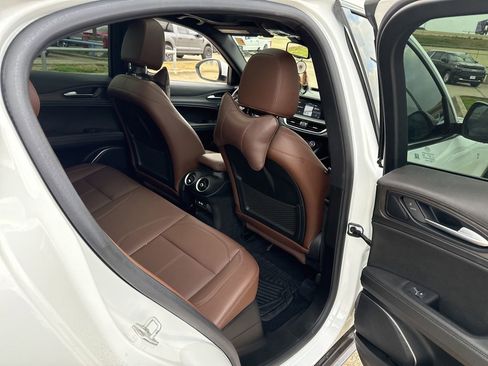 Used 2022 Alfa Romeo Stelvio Ti image 13