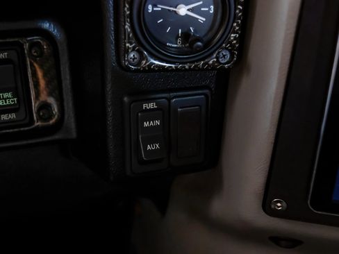 Used 1998 HUMMER H1 4-Door Hard Top AWD/4WD image 27